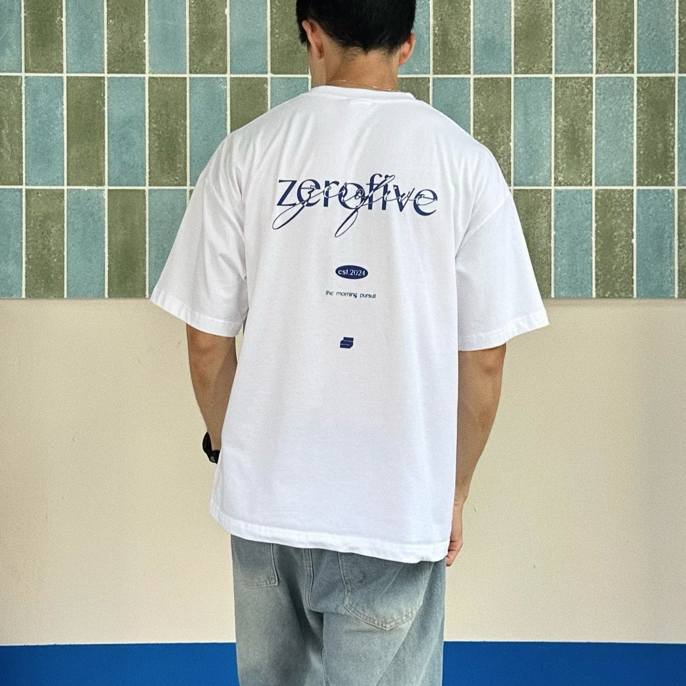 05-AM Script Collection Oversized T-Shirt in Cobalt
