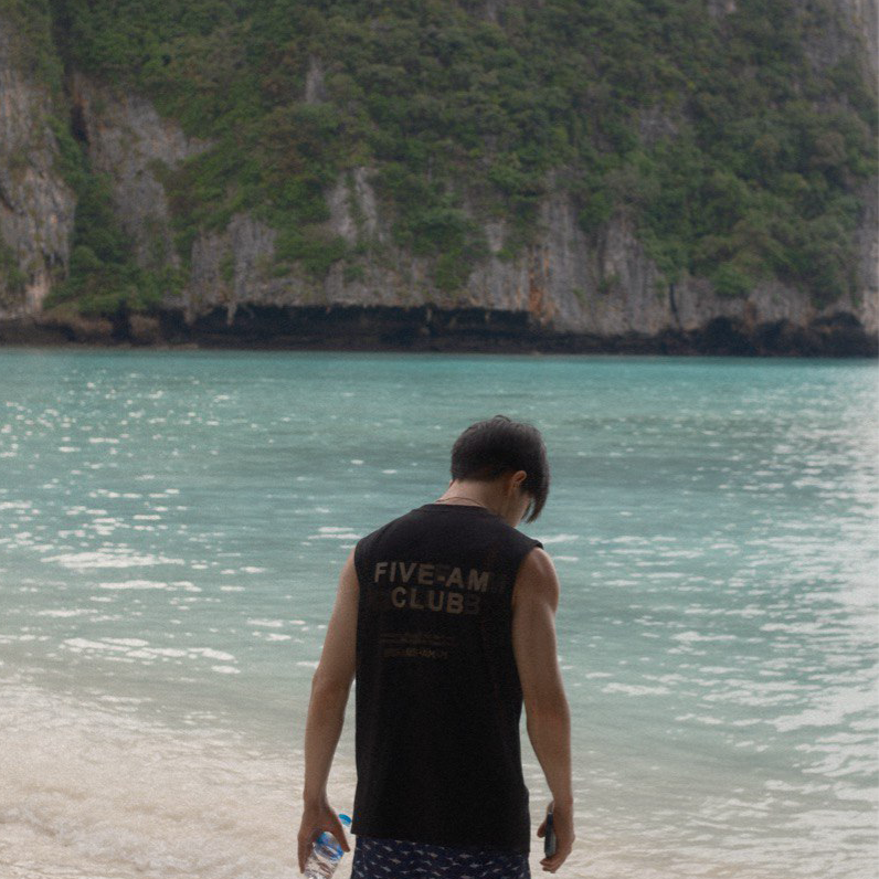 05-AM Black Training Tank