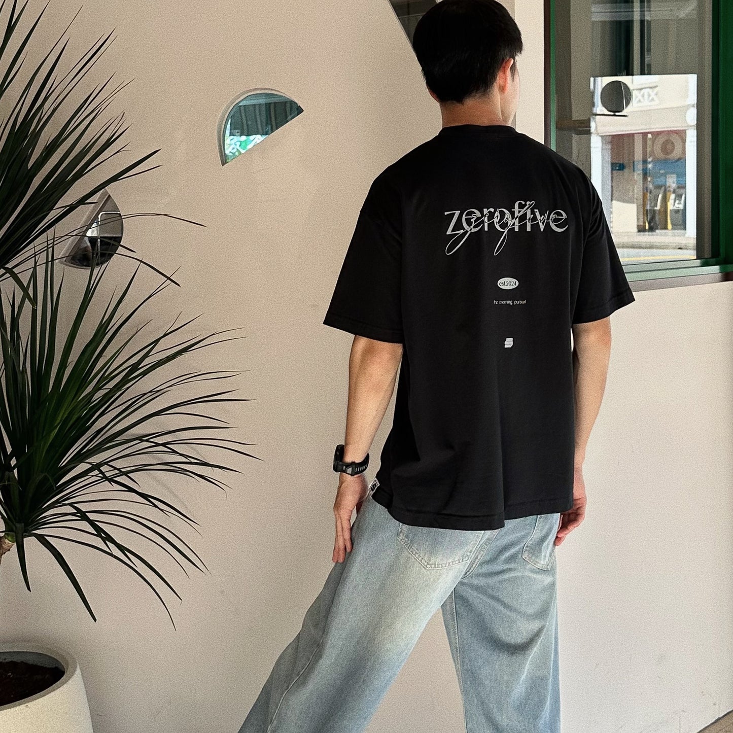 05-AM Script Collection Oversized T-Shirt in Mono