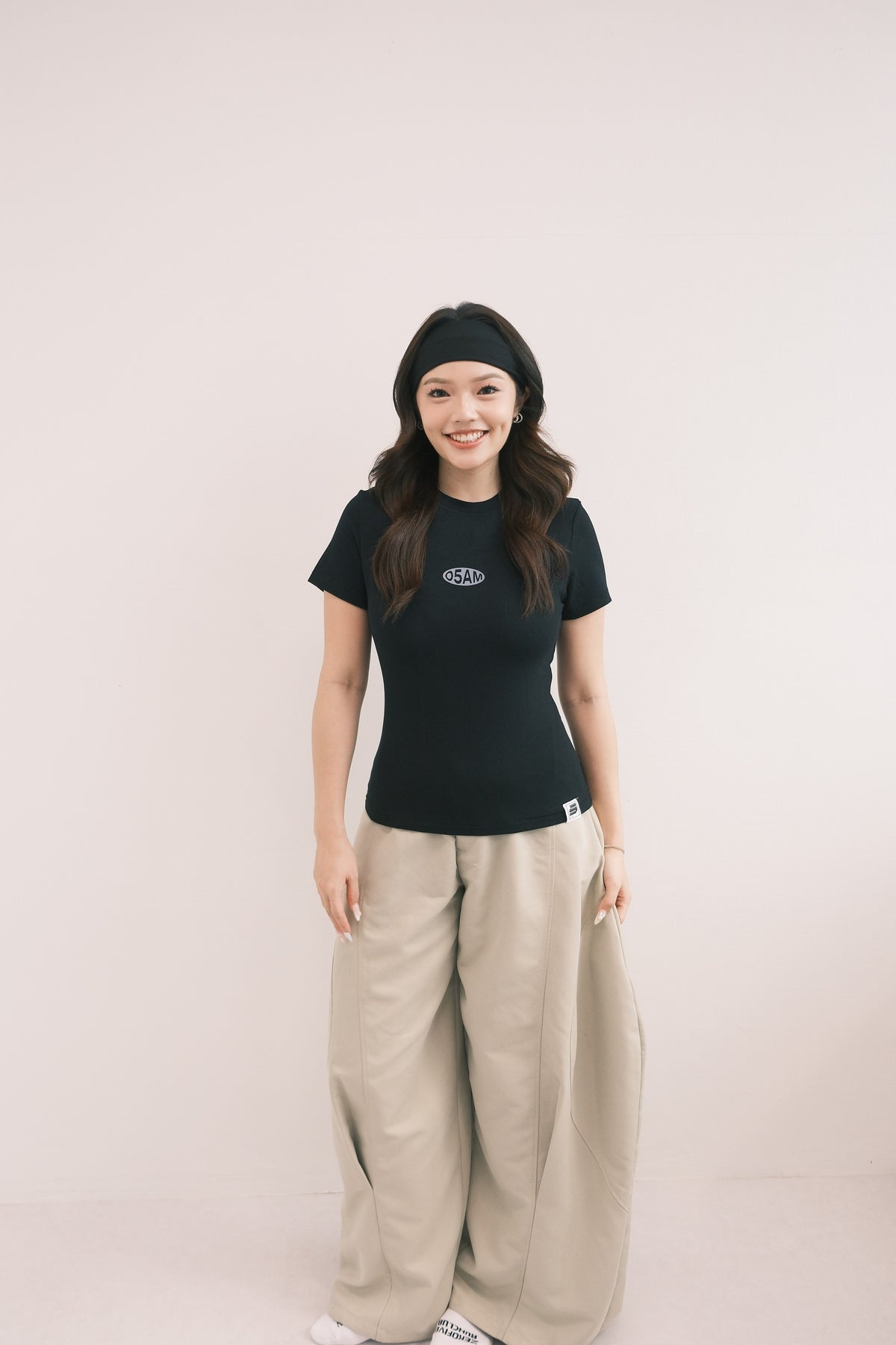 Zerofive Fitted Baby Tee in Jet Black